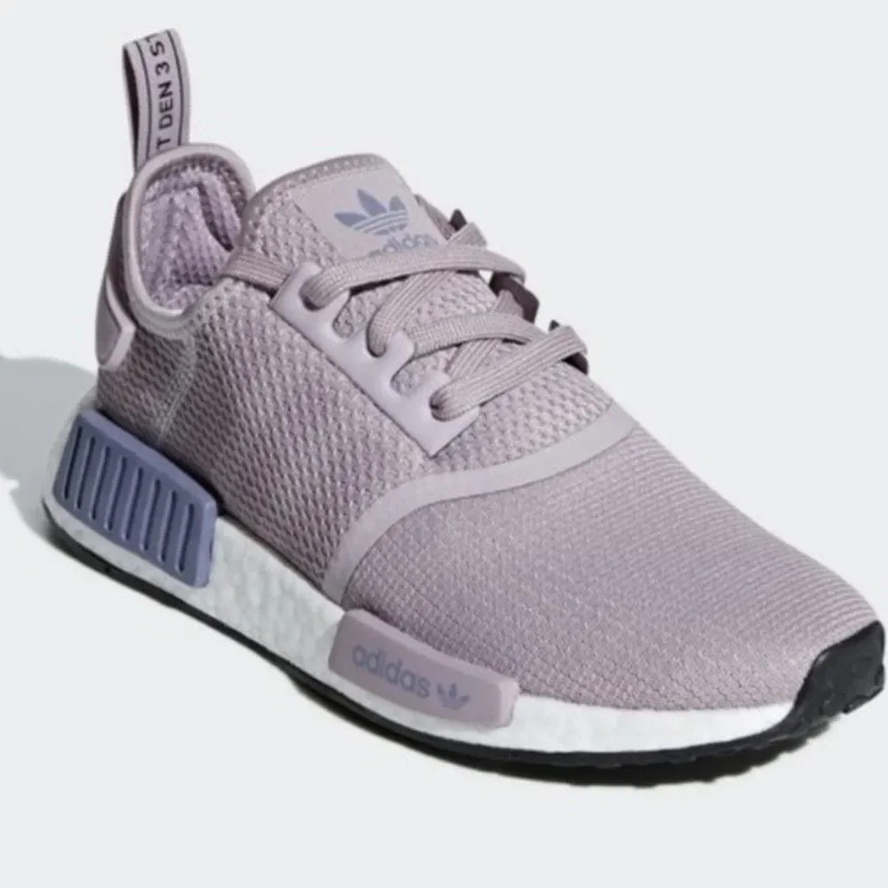 Adidas Boost NMD R1 Athletic Comfy Sneakers Light Purple Lavender Lilac 7.5 8 - Picture 2 of 12